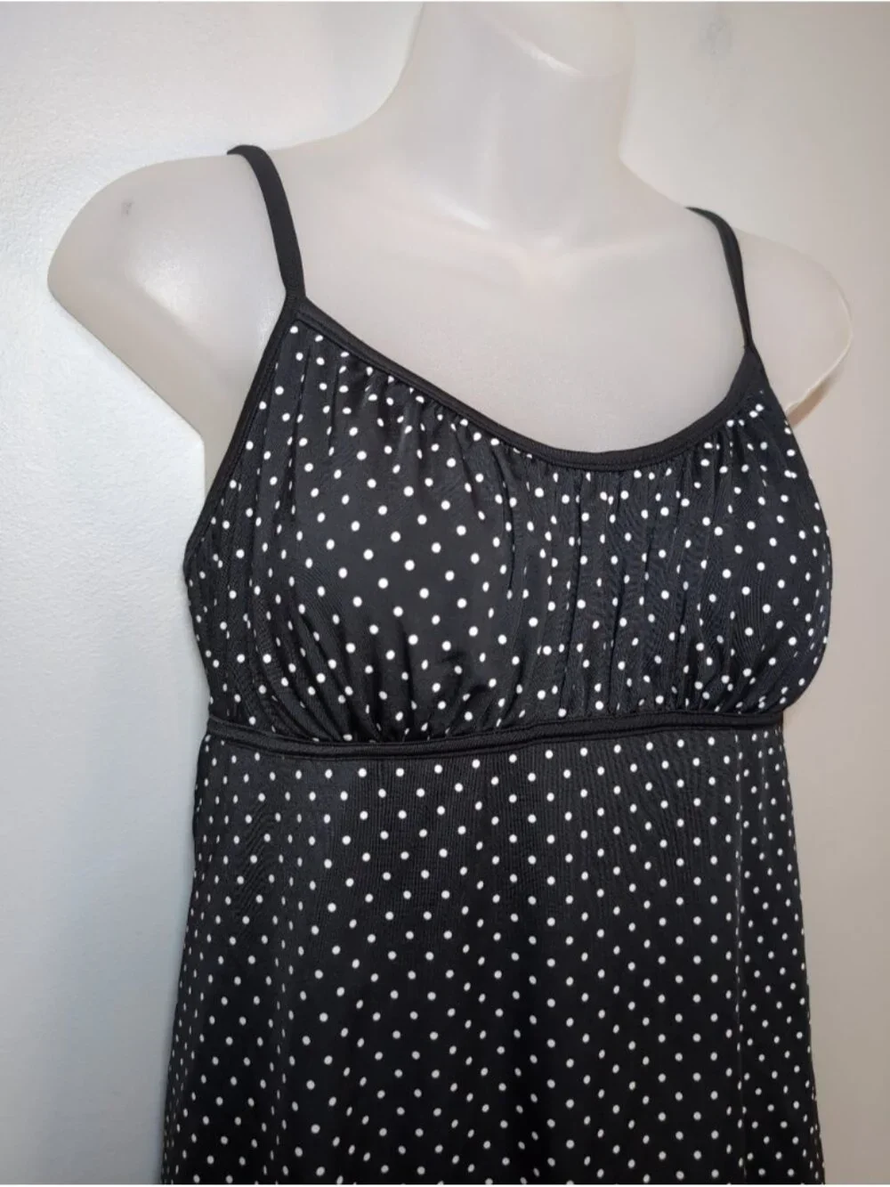 Mainstream Polka Dot Swim Dress Size 14 Black White Ruffle Hem Retro One Piece